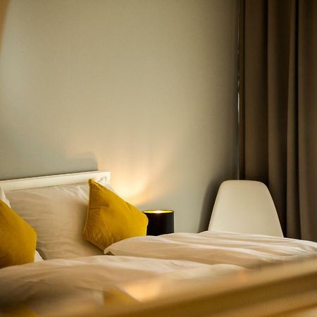 Houzzz21 Hotel Zagreb Buitenkant foto