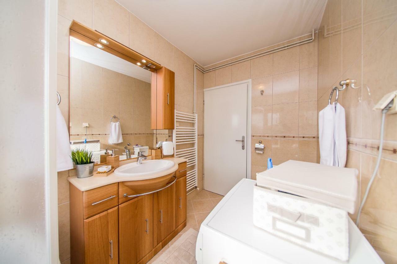 Houzzz21 Hotel Zagreb Buitenkant foto