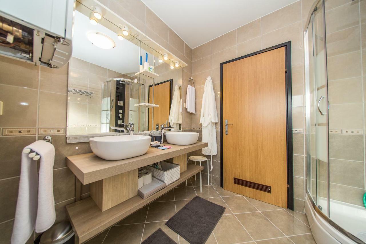 Houzzz21 Hotel Zagreb Buitenkant foto
