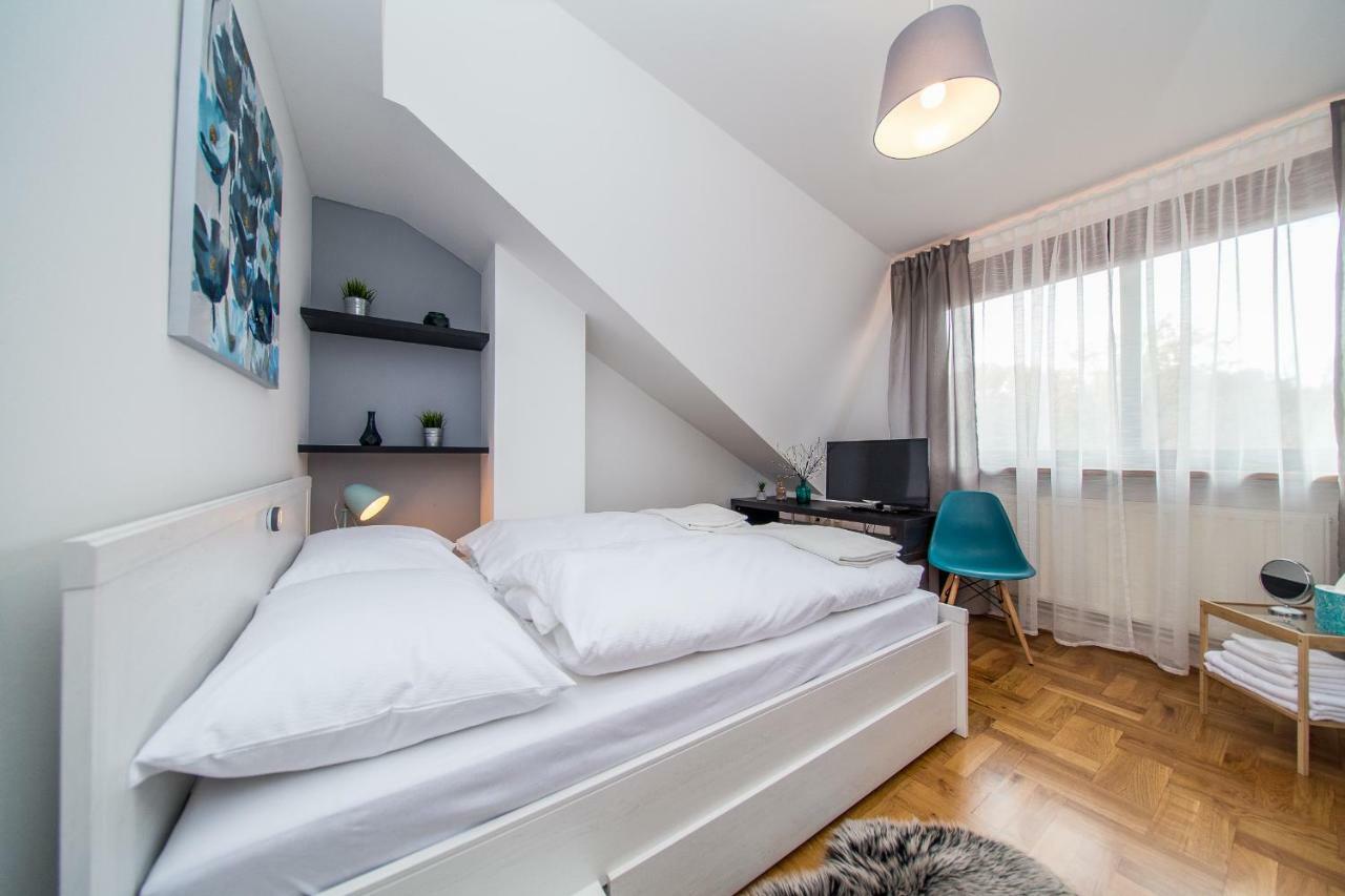 Houzzz21 Hotel Zagreb Buitenkant foto
