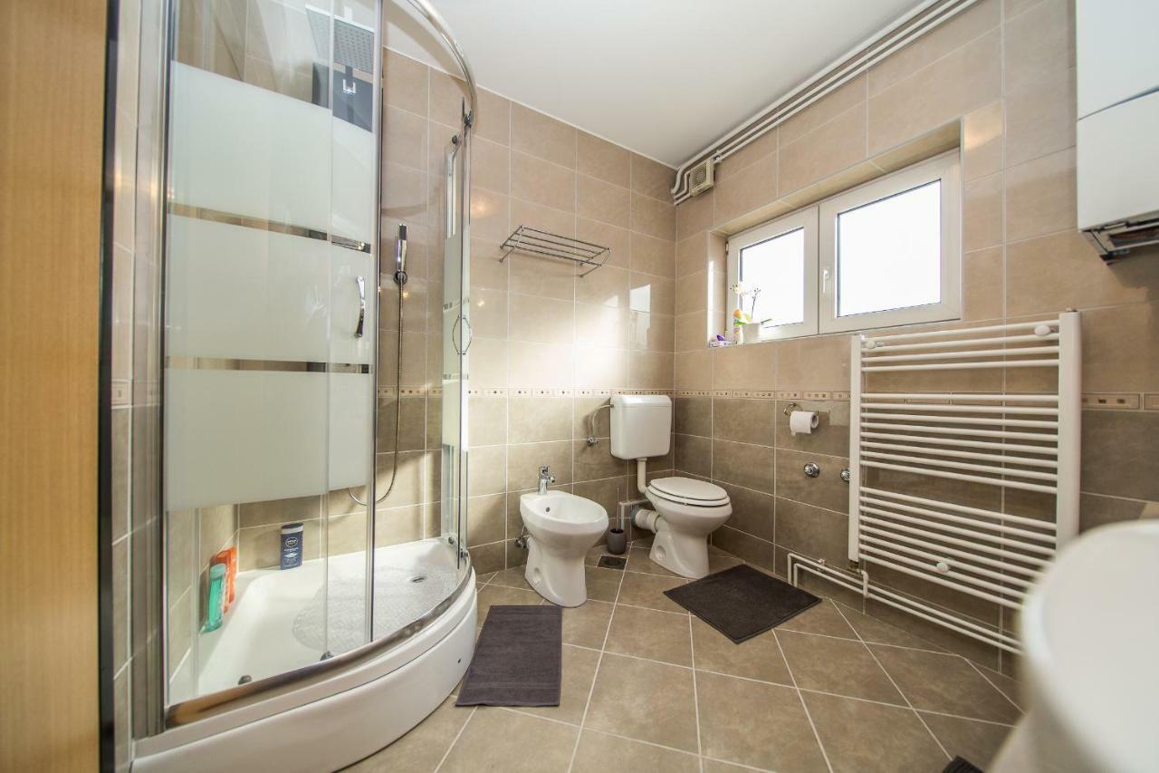 Houzzz21 Hotel Zagreb Buitenkant foto