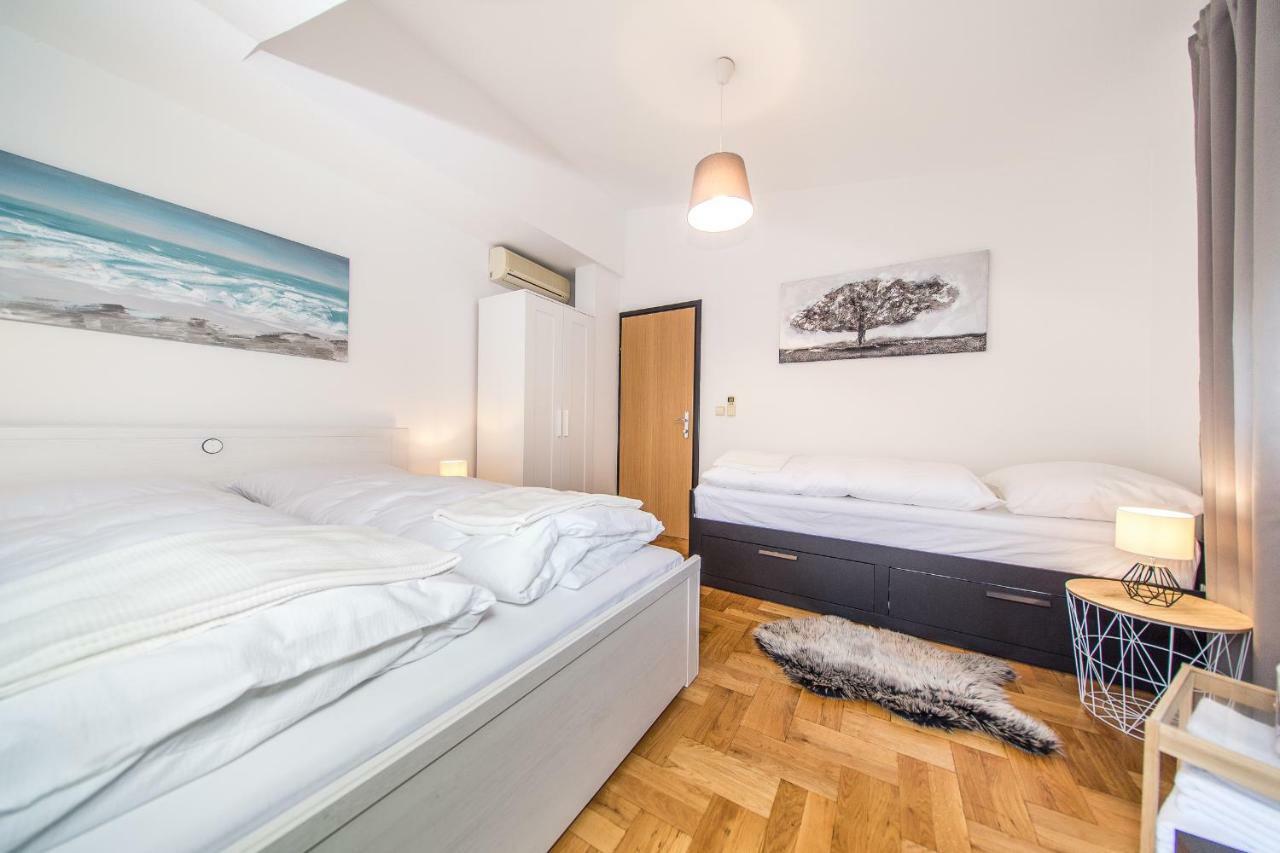 Houzzz21 Hotel Zagreb Buitenkant foto